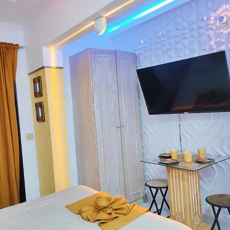 Golden Paradise, Excelentes Vistas, Piscina Climatizada, Fast Wifi, Albatros Park 圣米格尔德阿沃纳