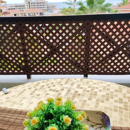 Golden Paradise, Excelentes Vistas, Piscina Climatizada, Fast Wifi, Albatros Park 公寓